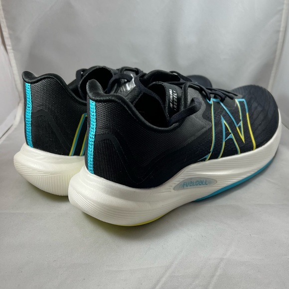 NWT New Balance FuelCell Rebel v2 - Men's size 12 - Picture 3 of 14